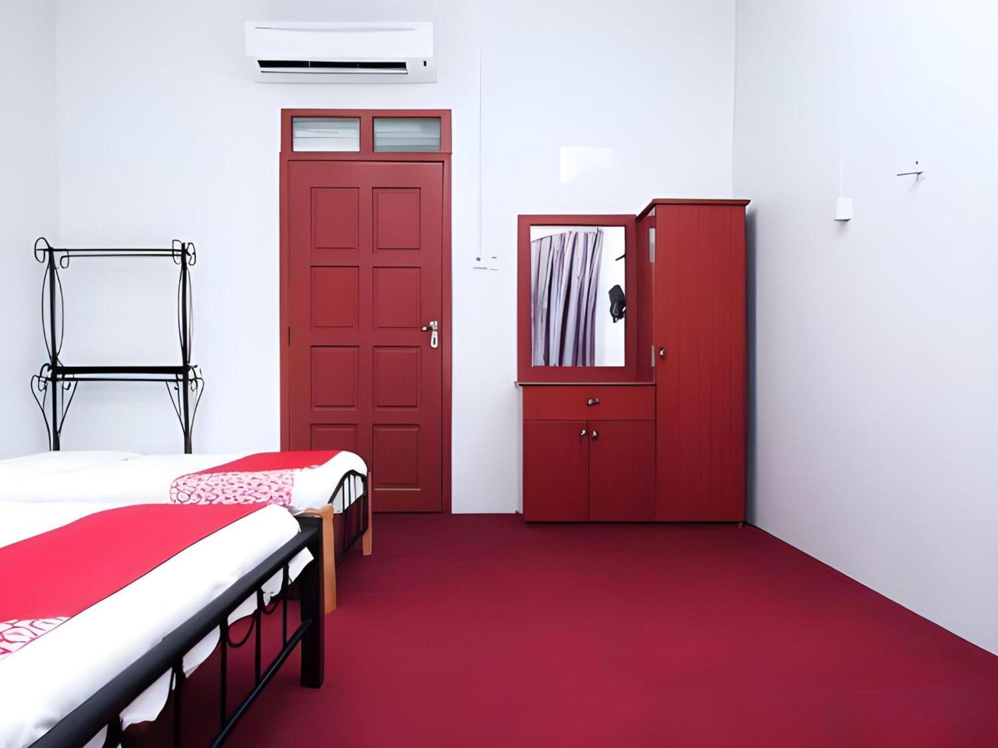 קואלה טרנגאנו Oyo 90744 Bari Indah Beach Resort מראה חיצוני תמונה