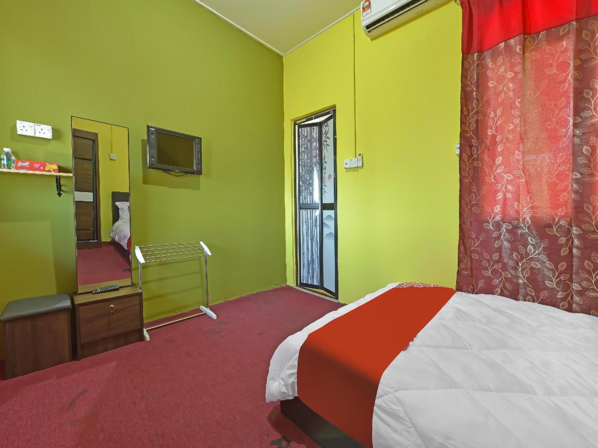 קואלה טרנגאנו Oyo 90744 Bari Indah Beach Resort מראה חיצוני תמונה